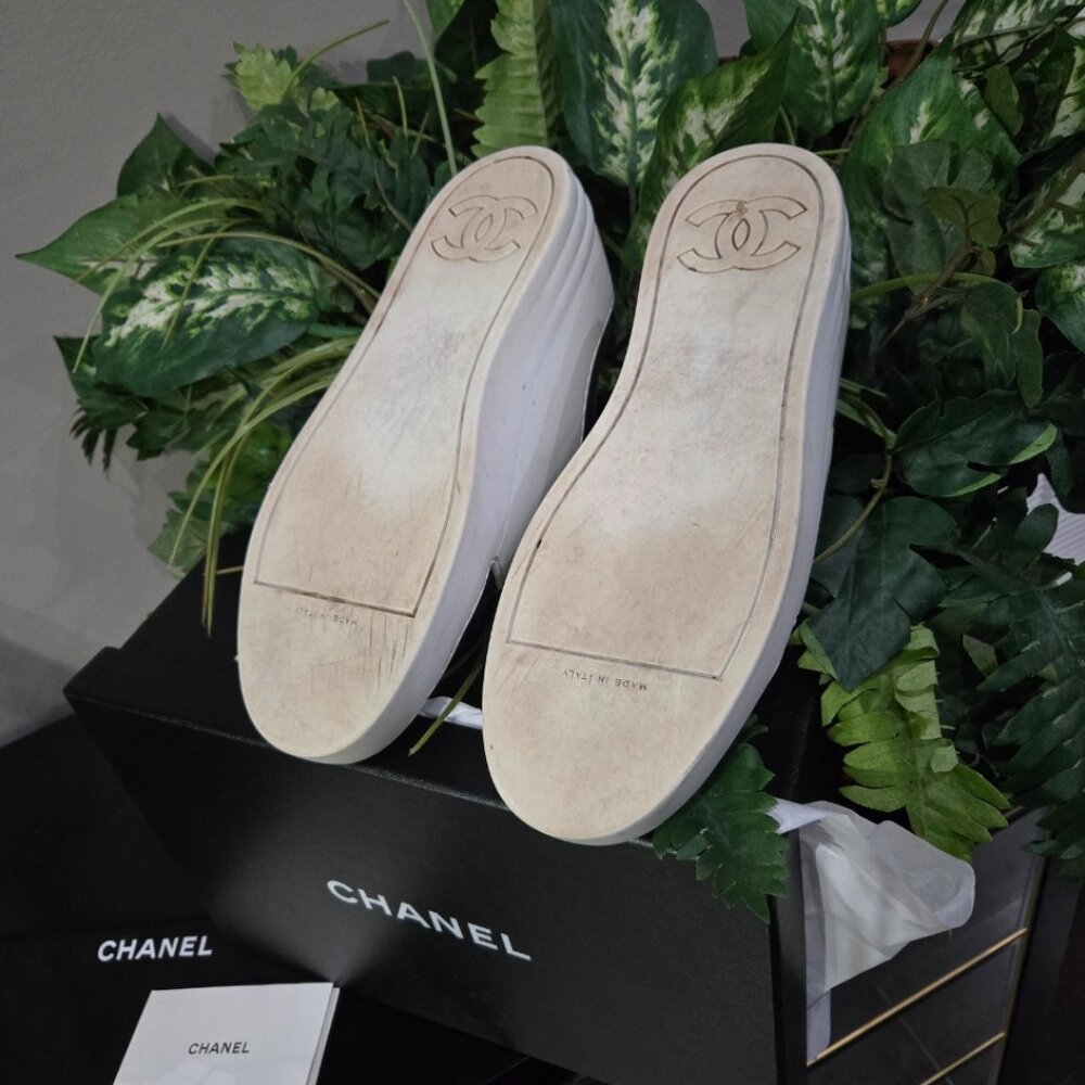 VVG Used Condition Authentic Chanel Women's Sneakers - Picture 6 of 10